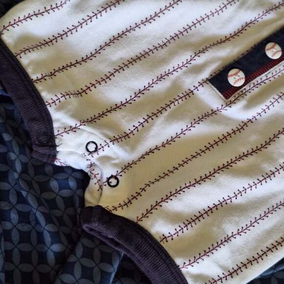 MVP baseball onesie 6 to 9 months - Picture 5 of 6